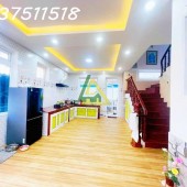 Cho thuê villa 13 phòng ngủ đường Hoàng Văn Thụ p5 giá 40tr