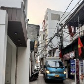Cần bán nhà tại khu vực Nguyễn Văn Cừ, Long Biên, DT 31m2,  5 tầng, ngang 3.3m, giá 5.48 tỷ 0902318197