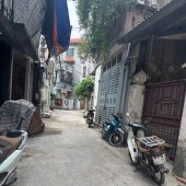 Bán nhà Hoàng Quốc Việt, Cầu Giấy, 45m x 5 Tầng, gần ô tô đỗ. Giá 5.9 tỷ.