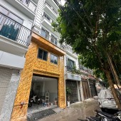 (Siêu Phẩm) Tòa Apartment xây mới ở Văn Trì - Cầu Diễn - Ô tô vào nhà - DT 1 tỷ/năm - Tin Thật 100%