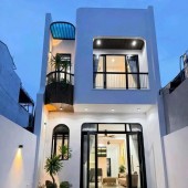 Cô Đi Mỹ Định Cư Bán Lại Căn Nhà Lầu Hiện Đại 5x21m trong KDC hạ tầng bài bản