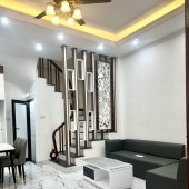 Chính chủ bán gấp nhà Đại Kim Hoàng Mai  40m2 5m mặt tiền chỉ hơn 6 tỷ kinh doanh sầm uất,  ô tô đỗ cửa.