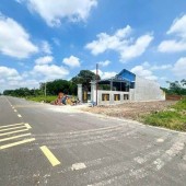 Bán lô đất 2 mặt tiền(1.032m2)thổ cư,giá 215 triệu/sổ hồng riêng,đường thông,chợ,tách 3 sổ