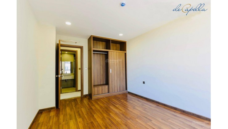 Cần bán căn hộ 2PN, diện tích 76m² tầng cao, view thoáng mát, yên tĩnh.