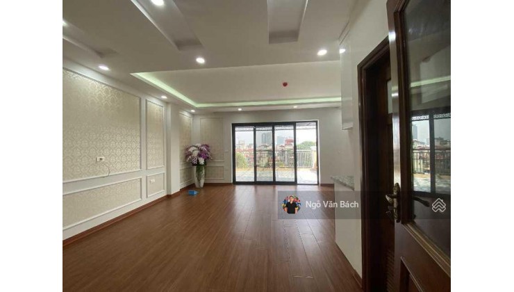 Bán gấp tòa Building mặt phố Nguyễn Khang, dòng tiền 1.8 tỷ/năm, thông sàn 90m2 chỉ 45 tỷ