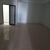 Cho thuê nhà tại Phạm Văn Đồng có gara ô tô,ngõ rộng, 72m2x 4 tầng