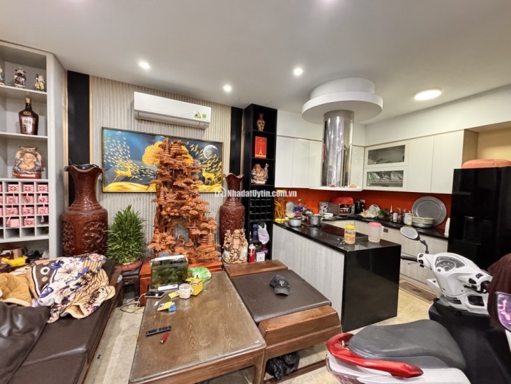 Xuân Đỉnh - ba gác đỗ cửa - 6 phòng vừa ở vừa cho thuê - 56m2/64m2 T2, 5.5 tầng, 8.5tỷ