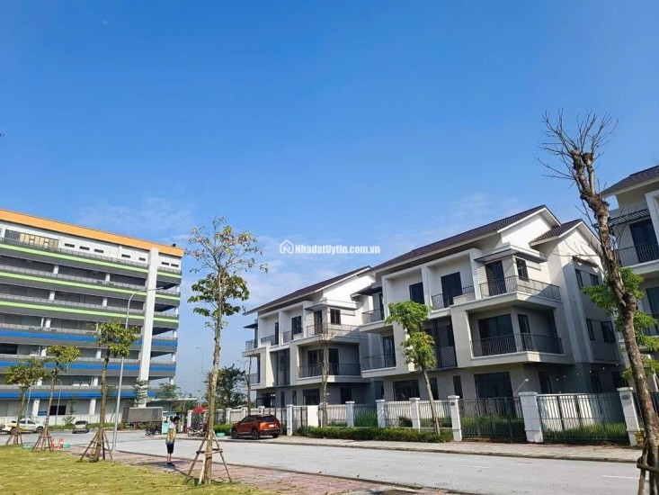 Mở bán BTSL 180m2 giá 11 tỷ tại phân khu shop villa Parkview, cách cầu Vĩnh Tuy 10km, giá F0 từ CĐT