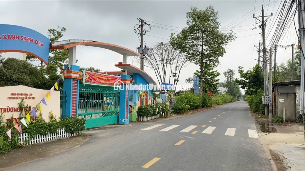 Th.anh toá.n 6️50tr có ngay căn nhà gác lửng ngay ủy ban xã BÌNH LỢI.