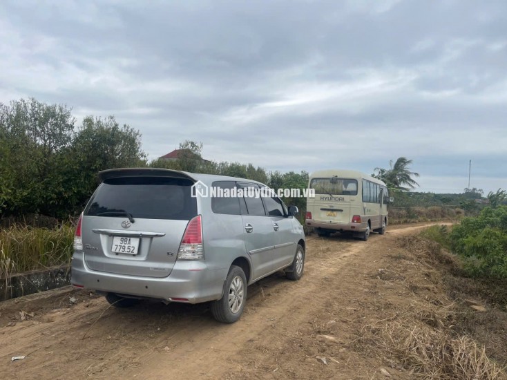CẦN BÁN GẤP KHU ĐẤT KIẾN LAO-THỊ XÃ CHŨ