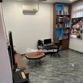 NHÀ 3 TẦNG 72M CHỢ NHỎ Q9 