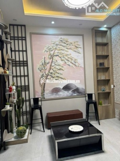 BÁN NHÀ NGUYỄN VĂN CỪ - Ô TÔ ĐỖ CỬA - KINH DOANH ĐỈNH - 51M2 ×5 TẦNG -12 TỶ