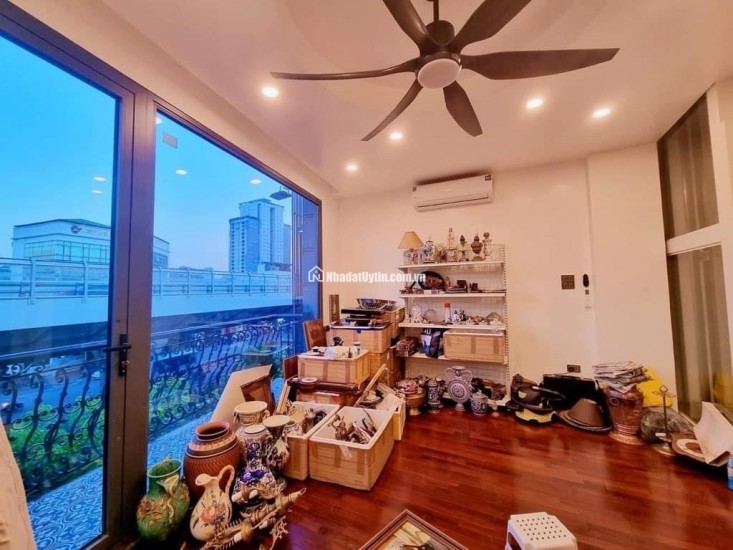 HOA HẬU MẶT PHỐ MINH KHAI -5 TẦNG THANG MÁY - LÔ GÓC - VỈA HÈ RỘNG -NHÀ ĐẸP THIẾT KẾ ĐẲNG CẤP