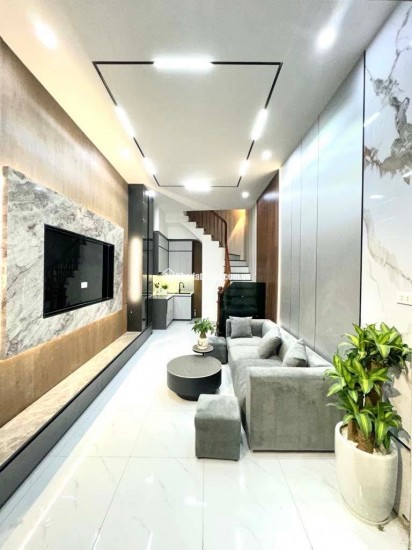 BÁN NHÀ MẶT NGÕ THÔNG, KINH DOANH, Ô TÔ QUA, ĐỐNG ĐA.
DT 30m2, 5 Tầng - GIÁ: 8,15 Tỷ
SỔ ĐỎ VUÔNG ĐẸP.