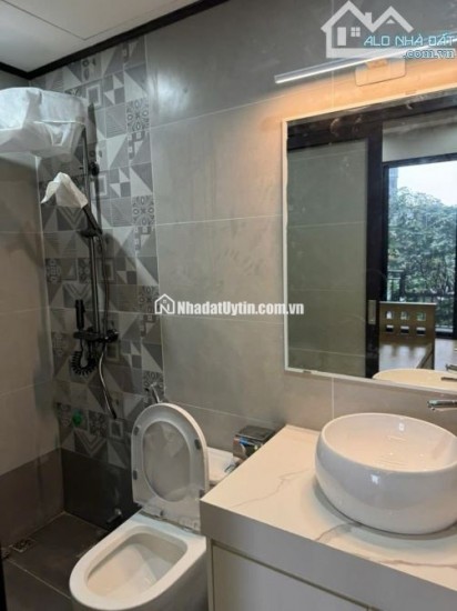 BÁN NHÀ NGUYỄN VĂN CỪ - Ô TÔ ĐỖ CỬA - KINH DOANH ĐỈNH - 51M2 ×5 TẦNG -12 TỶ