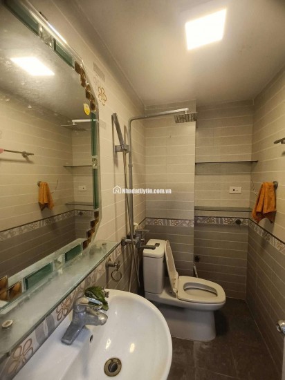 Mảnh đất vàng xây căn hộ Đống Đa ! Ô tô đỗ - khu phân lô - có ô chờ thang máy - giá dân cực mềm.