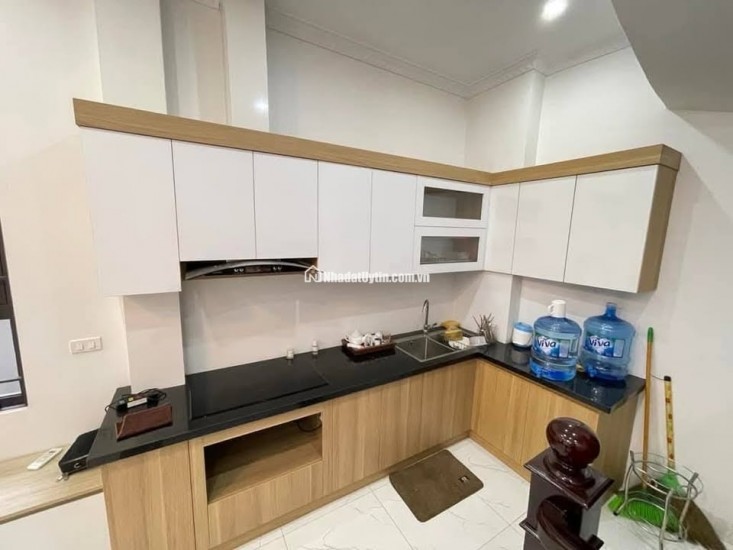 NHÀ THƯỢNG THANH - 5 TẦNG - THANG MÁY - GIÁ HƠN 6 TỶ