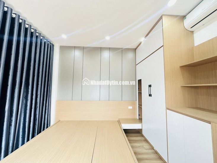SIÊU ĐỈNH MẶT PHỐ HOÀNG VĂN THÁI - Ô TÔ TRÁNH - 8 TẦNG MỚI ĐÉT - THANG MÁY – KINH DOANH QUÁ ĐẸP