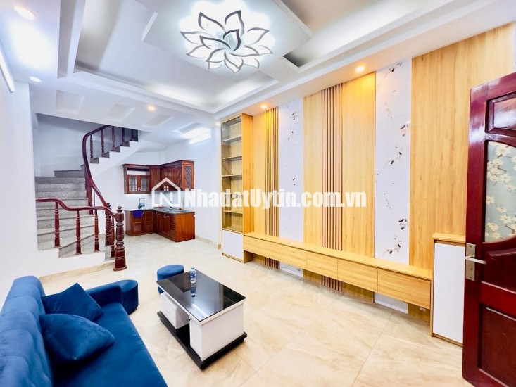 ⚜️Bán Nhà Dòng Tiền Khâm Thiên, 56M2 8T Thang Máy, MT 4.6M, Chỉ 15 Tỷ Dòng tiền hàng tháng 80 triệu⚜️
