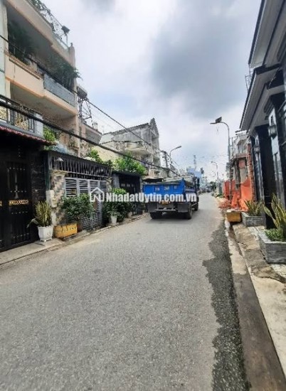 BÁN NHÀ BÌNH TÂN ĐƯỜNG THÔNG THOÁNG TRONG KHU DÂN CƯ DÂN TRÍ CAO 5TỶ