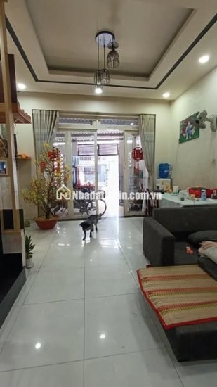 B.Á.N N.H.À PHẠM THẾ HIỂN PHƯỜNG 7 QUẬN 8