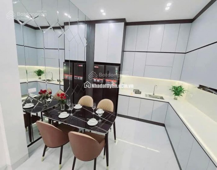 Siêu phẩm phố Pháo Đài Láng, 2 mặt thoáng, ngõ thông gần phố, cách ô tô 45m, DT 36m2 * 5 tầng