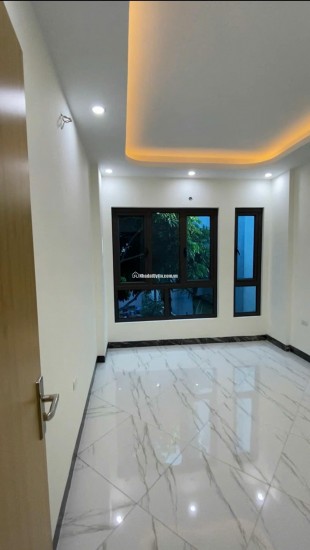 NHÀ ĐẸP PHÂN LÔ - OTO ĐỖ CON ĐỖ CỬA - CHẠY VÒNG QUANH - 50M RA ĐƯỜNG OTO TRÁNH - AN SINH TỐT - TIỀM NĂNG ĐẦU TƯ SINH LỜI CAO