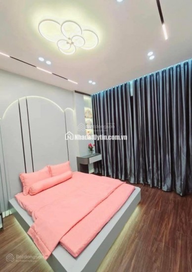 Siêu phẩm phố Pháo Đài Láng, 2 mặt thoáng, ngõ thông gần phố, cách ô tô 45m, DT 36m2 * 5 tầng