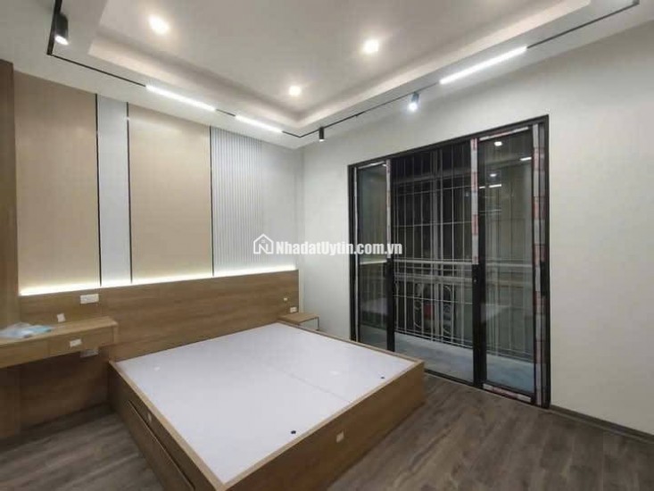 Bán Nhà Lê Trọng Tấn Thanh Xuân 30m x 5 Tầng Mới Đẹp Full Nội Thất Gần Ô TÔ Giá 6.8 Tỷ