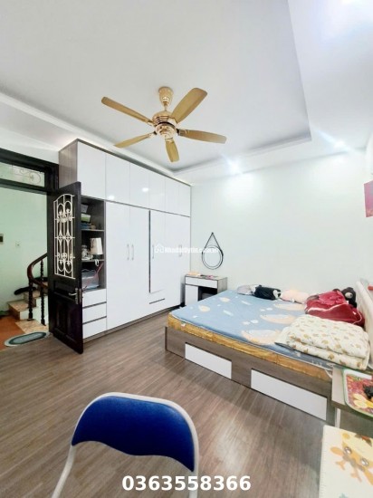 Bán nhà Gần Hồ Khương Đình, Thanh Xuân 33m2 – 5 tầng – MT 6.3m Chỉ 6.5 tỷ – cách ô tô 10m!