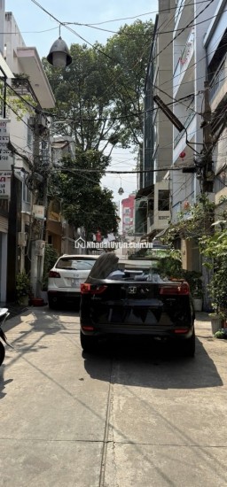 Bán nhà HẺM XE TẢI - đường NGUYỄN TTRI PHƯƠNG,P9,QUẬN 10,GIÁ 13 TỶ
