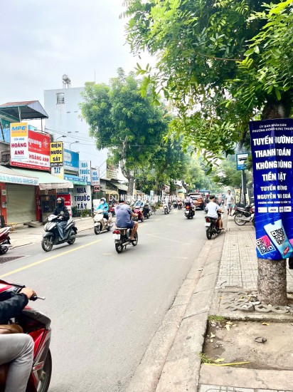 MẶT TIỀN KINH DOANH ĐHT 2 QUẬN 12- DT TO 203 M2 NGANG LỚN 7,6M CHỈ HƠN 60TR MÉT VUÔNG 13 TỶ TL