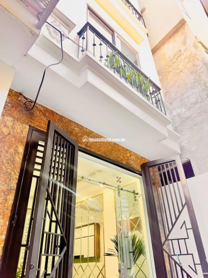 Bán Nhà Trung Tâm Quận Hoàng Mai - Diện Tích 35m2, Giá Chỉ Hơn 5 Tỷ!