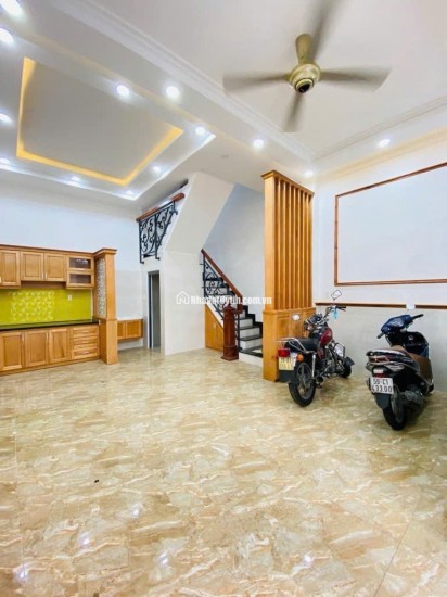 Chính chủ bán nhà sổ hồng riêng giá rẻ Quận 1  chỉ 8 tỷ dòng tiền 30tr/th
