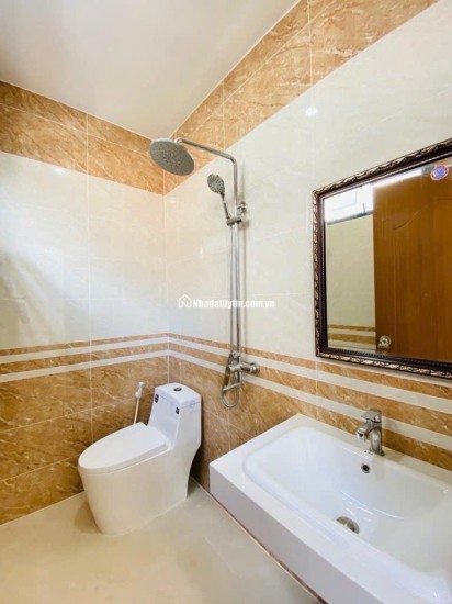 Chính chủ bán nhà sổ hồng riêng giá rẻ Quận 1  chỉ 8 tỷ dòng tiền 30tr/th
