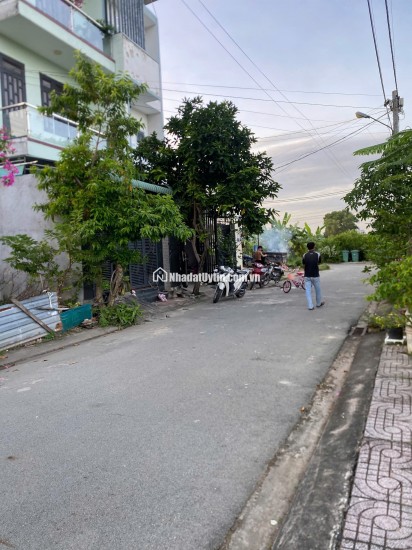 bán đất Gò Cát, Phú Hữu, quận 9, 55m2, giá 3.150.000.000đ. LH: 097.4444.678