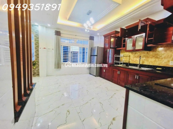 NHÀ MẶT TIỀN LÔ GÓC 5TẦNG 8PN 88M2 NGANG 6,5M SHR HOÀN CÔNG ĐỦ GIÁ 18,9TỶ
