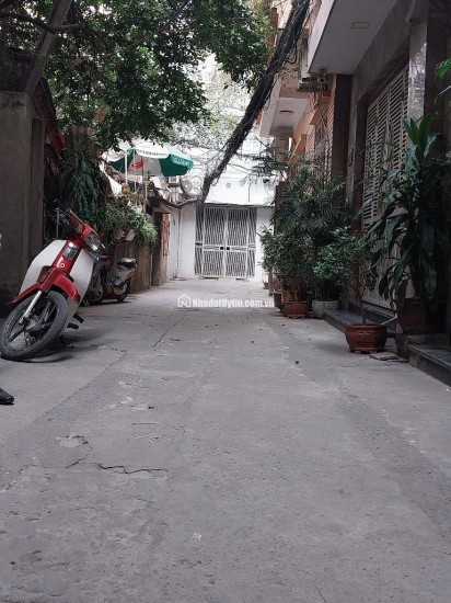 Nhà Quan Nhân Thang Máy 5 tầng mới xây ngõ xe ba gác thoáng mát diện tích sử dụng 30m giá nhỉnh 6 tỷ