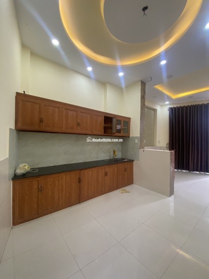 Bán nhà 66m² 4 tầng, 5PN, 3WC,hem 1017 hồng Bàng phường 12 Quận 6 - 5.8 tỷ