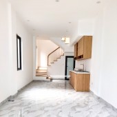 Cần bán nhà 5 tầng, cạnh Ô tô  GIÁ HẤP DẪN tại Quang Tiến  Nam Từ Liêm