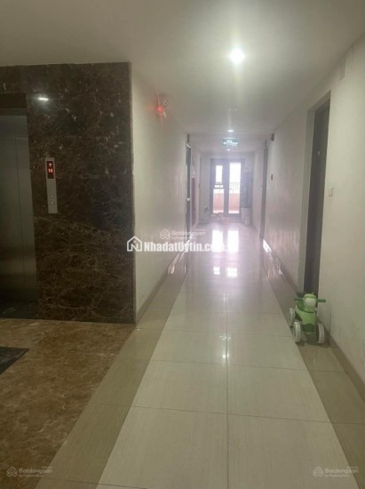 Cần bán căn hộ chung cư FLC 36 Phạm Hùng, 2 ngủ, 54m2, Nội thất cơ bản, xem lúc nào cũng được