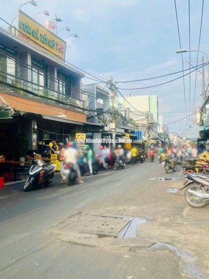 Nhà nở hậu, SHHC Mặt Tiền đường Ba Đình P10Q8
