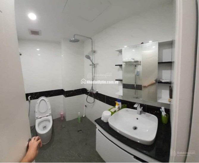 Cần bán căn hộ chung cư FLC 36 Phạm Hùng, 2 ngủ, 54m2, Nội thất cơ bản, xem lúc nào cũng được