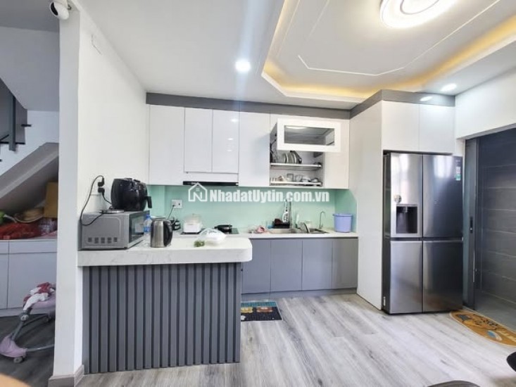 5 TẦNG - Ô TÔ CẤT NHÀ - 8PN - NHỈNH 8T