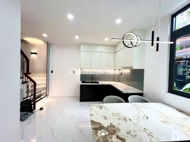 QUẬN 7 - LÂM VĂN BỀN - NHÀ ĐẸP VÀO Ở NGAY - 50m2 - GIÁ 5 TỶ XÍU THƯƠNG LƯỢNG.