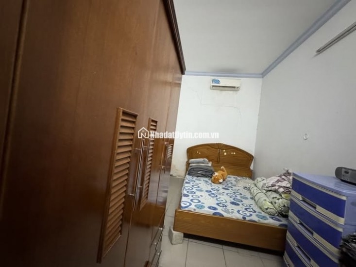 mặt tiền lê liễu
