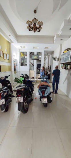 BÁN NHÀ ĐẸP KHU BÌNH PHÚ, QUẬN 6 – GIÁ CHỈ 10.X TỶ – X MỀM NHƯ CẤP 2 – Ở NGAY, LÀM VĂN PHÒNG, KINH DOANH