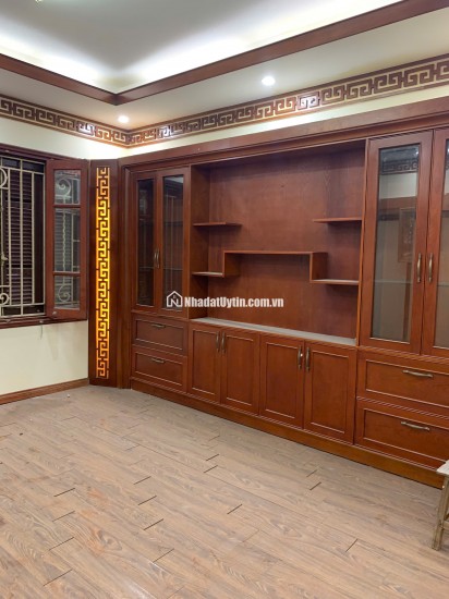 Bán nhà KDT Văn Quán, 110mx5 tầng, ngõ ô tô đỗ sát cửa, thoáng mát