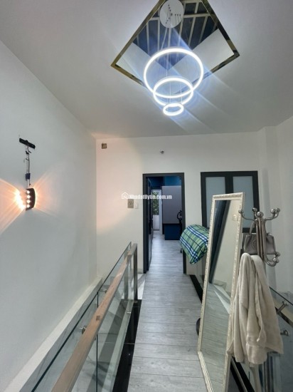 NHÀ 2 TẦNG VỊ TRÍ ĐẸP! HẺM 60 LÂM VĂN BỀN, TÂN KIỂNG, QUẬN 7