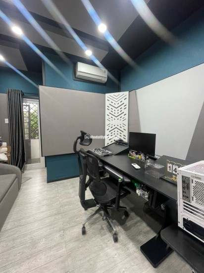 NHÀ 2 TẦNG VỊ TRÍ ĐẸP! HẺM 60 LÂM VĂN BỀN, TÂN KIỂNG, QUẬN 7